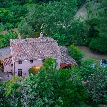 La Casa Nel Bosco Βίλα Lari Εξωτερικό φωτογραφία