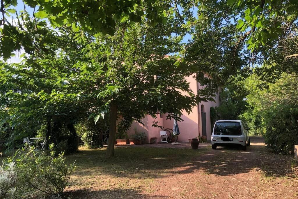 La Casa Nel Bosco Βίλα Lari Εξωτερικό φωτογραφία
