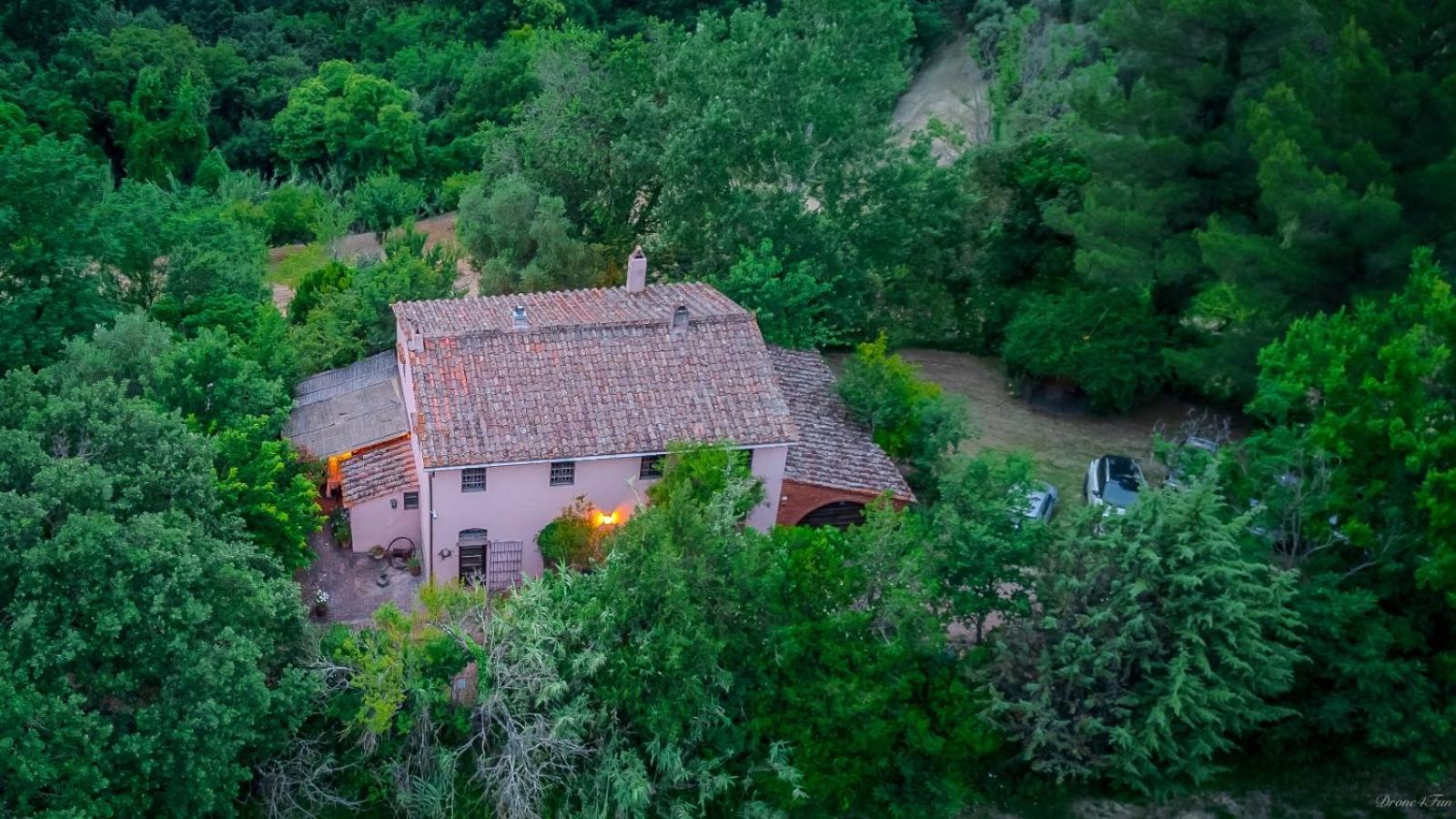 La Casa Nel Bosco Βίλα Lari Εξωτερικό φωτογραφία